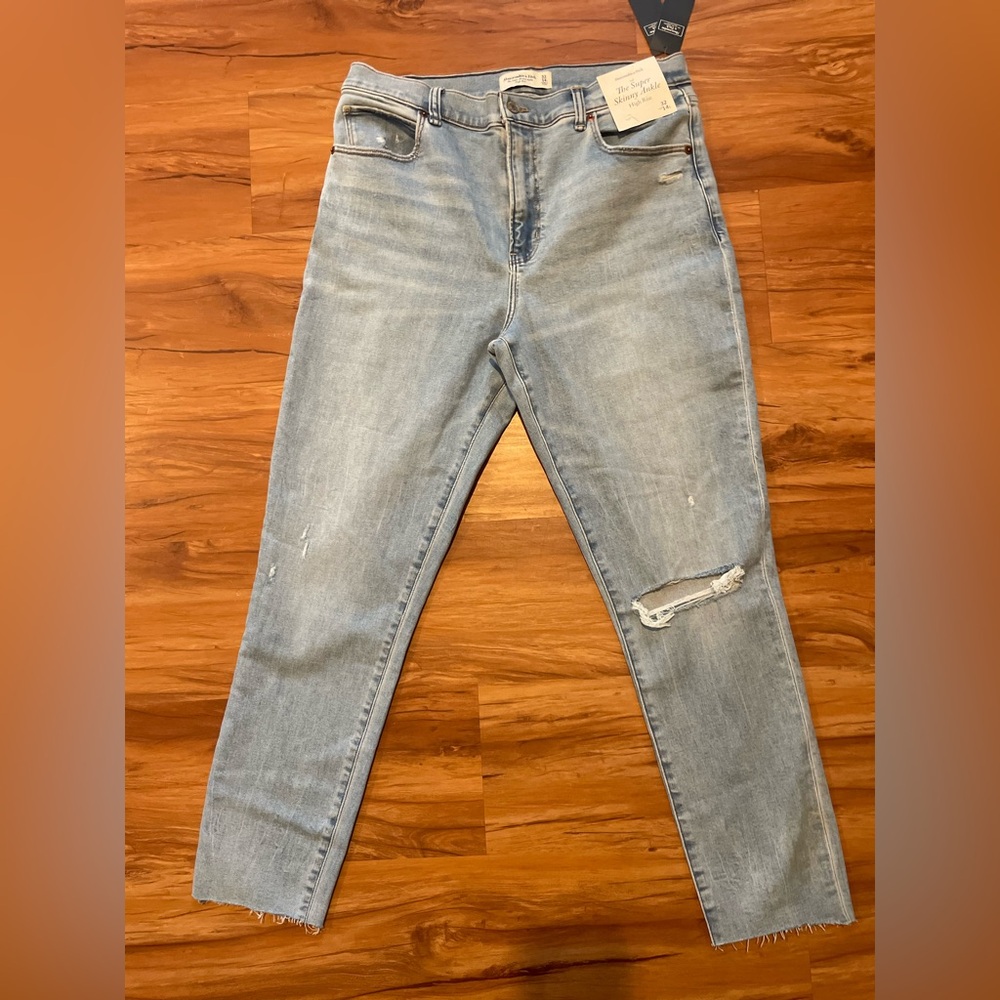 Abercrombie & Fitch Blue Skinny Jeans Distressed Style, Size 32/14L, NWT